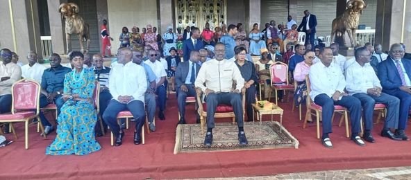 Le Président Tidjane Thiam vient d’arriver à Yamoussoukro. Il est venu recevoir les bénédictions de ses ancêtres avant de se rendre à Soubré.